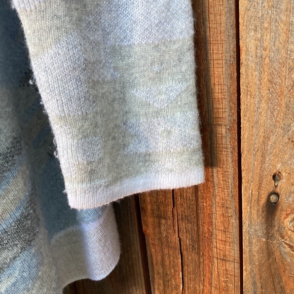 Pendleton featherweight Shawl/Wrap Sweater - Picture 3 of 5